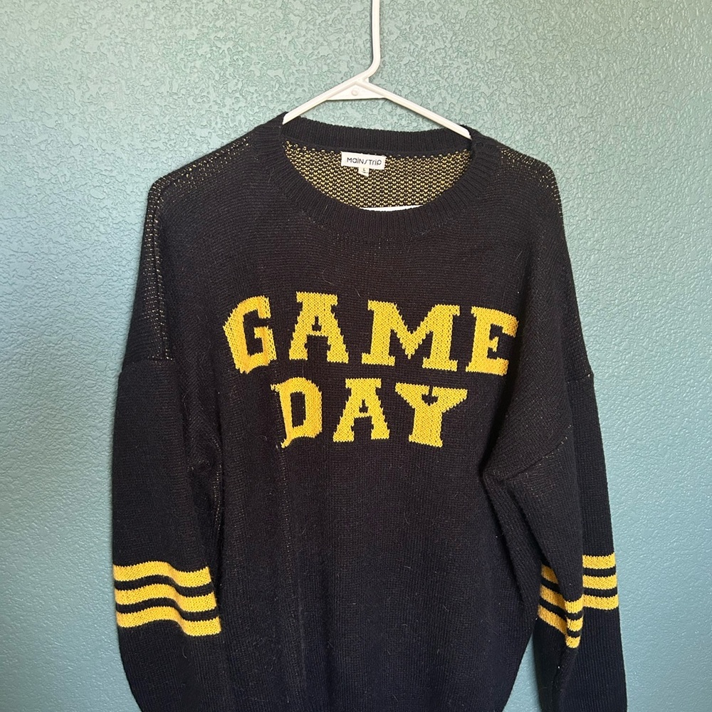 Main Strip Black and Yellow Knit Sweater